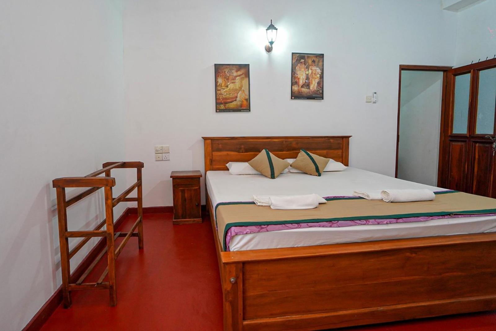 4Ty Two Homestay Galle Exterior foto