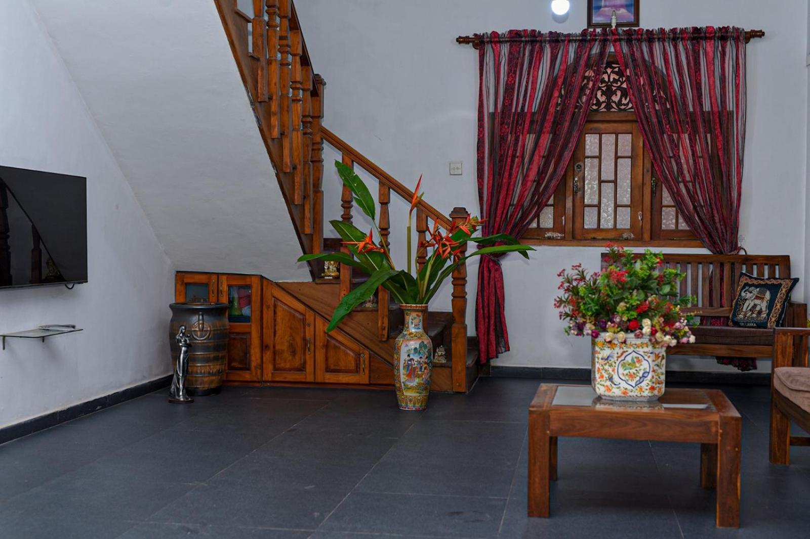 4Ty Two Homestay Galle Exterior foto