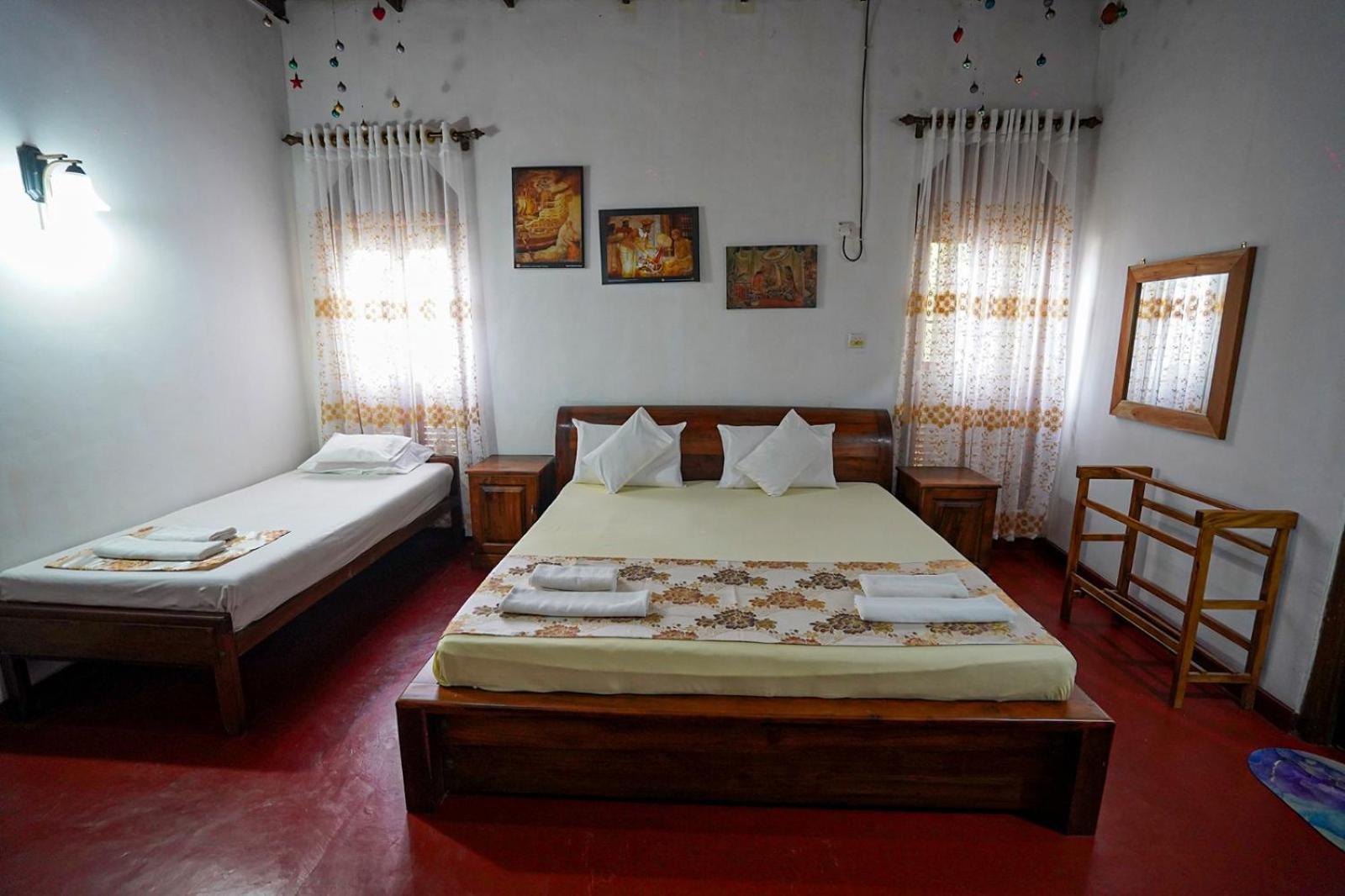 4Ty Two Homestay Galle Exterior foto